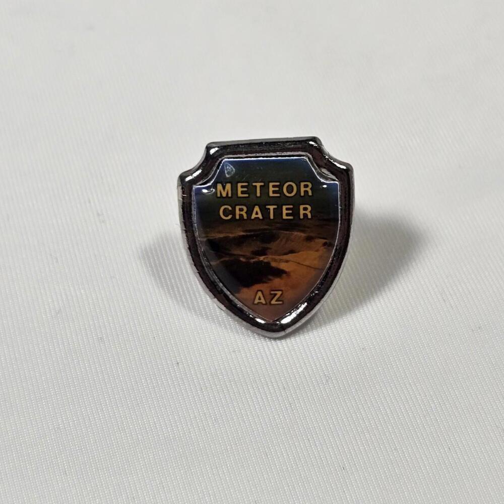 Vintage Metor Crator Az Pin. Small Arizona